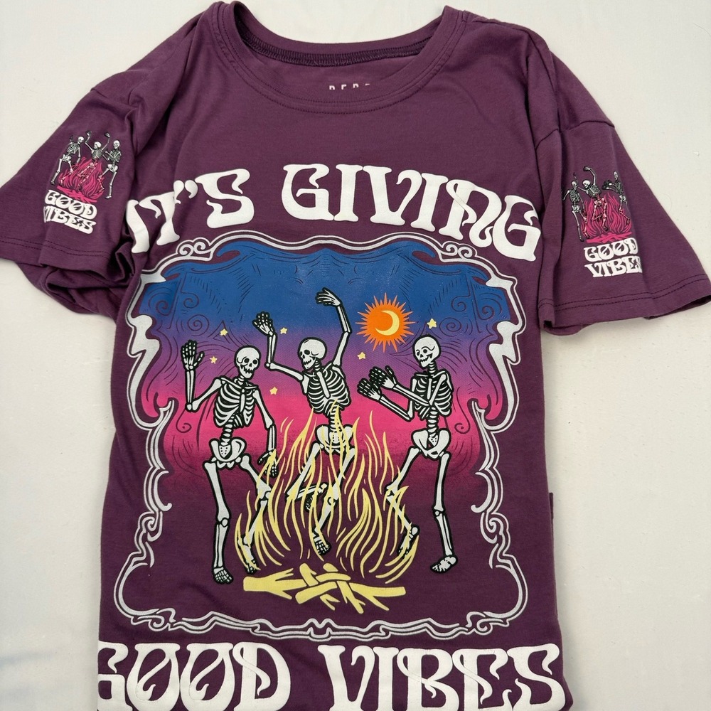 Halloween Tshirt Medium Skeletons Bright Purple Good Vibes Fun School 3 Logos
